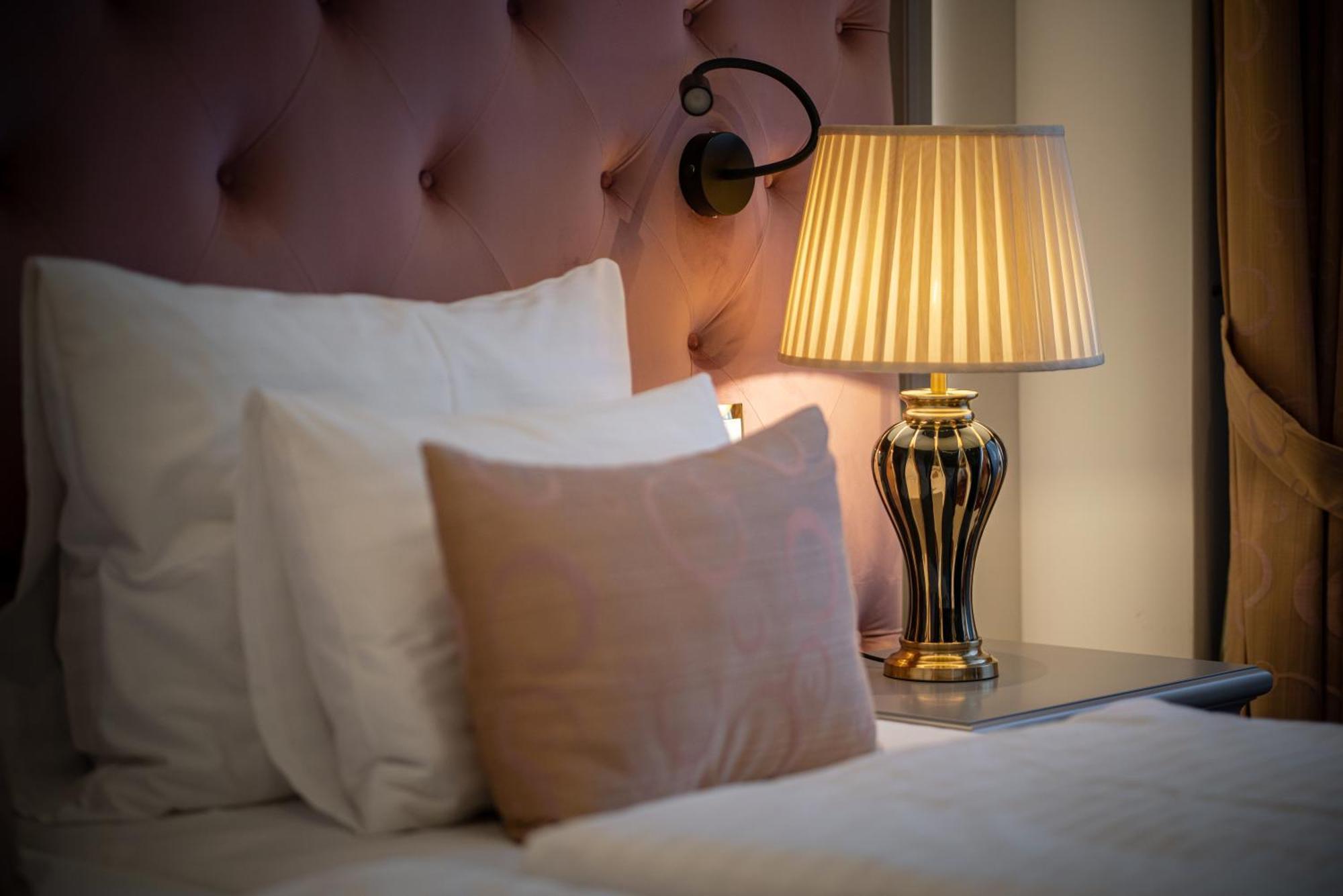 Golden Key Boutique Hotel Карлови Вари Екстериор снимка